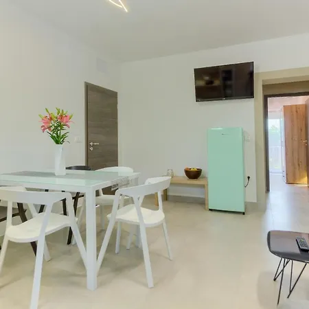 Apartment Bircic Kastela